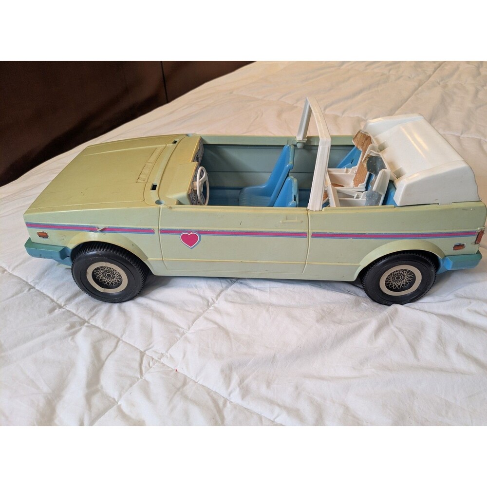 Mattel Barbie Heart Family Convertible Car Blue Volkswagen Cabriolet Vtg 1981